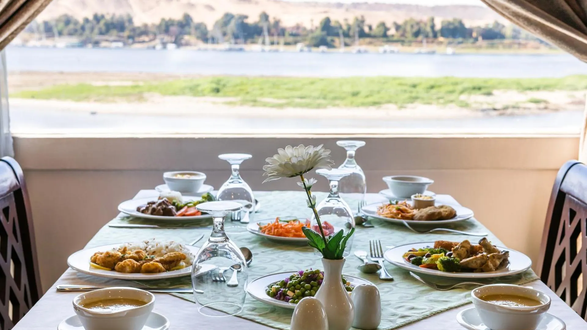 Ms Chateau Lafayette Nile Cruise - 4 Nights From Luxor Each Monday And 3 Nights From Aswan Each Friday Egipto