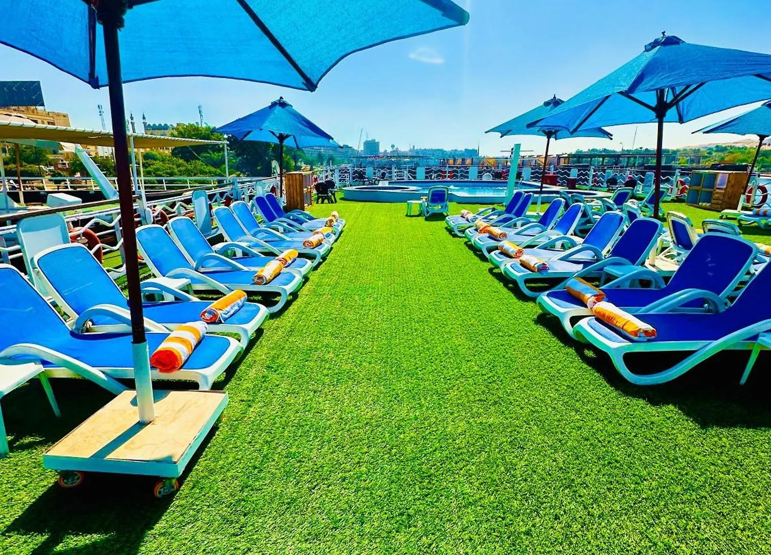 Ms Chateau Lafayette Nile Cruise - 4 Nights From Luxor Each Monday And 3 Nights From Aswan Each Friday 5*,  Egipto